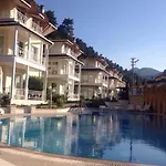 Pine Hill Marmaris Apartmanhotel *