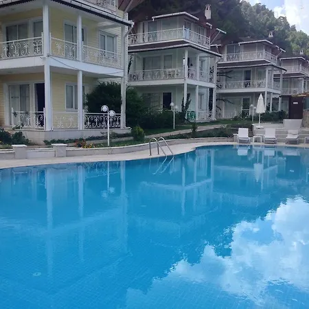 Pine Hill Marmaris Апарт-отель Ичмелер