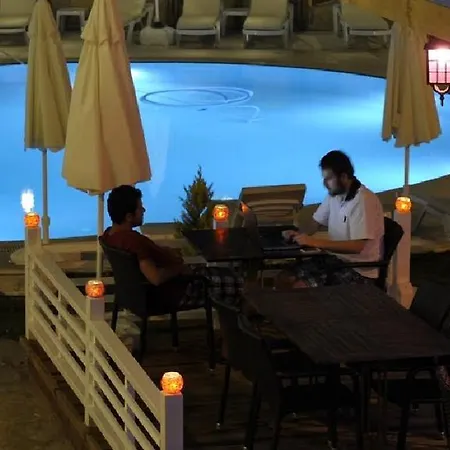 Pine Hill Marmaris 伊丘美勒