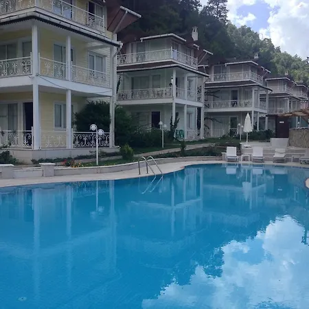 Pine Hill Marmaris 公寓式酒店