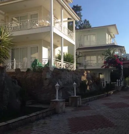 Pine Hill Marmaris Apartahotel İçmeler