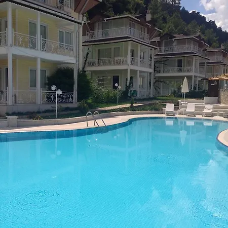 Pine Hill Marmaris מלון דירות *