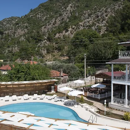 Ξενοδοχείο με διαμερίσματα Pine Hill Marmaris *