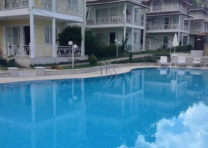 Pine Hill Marmaris Apartahotel İçmeler